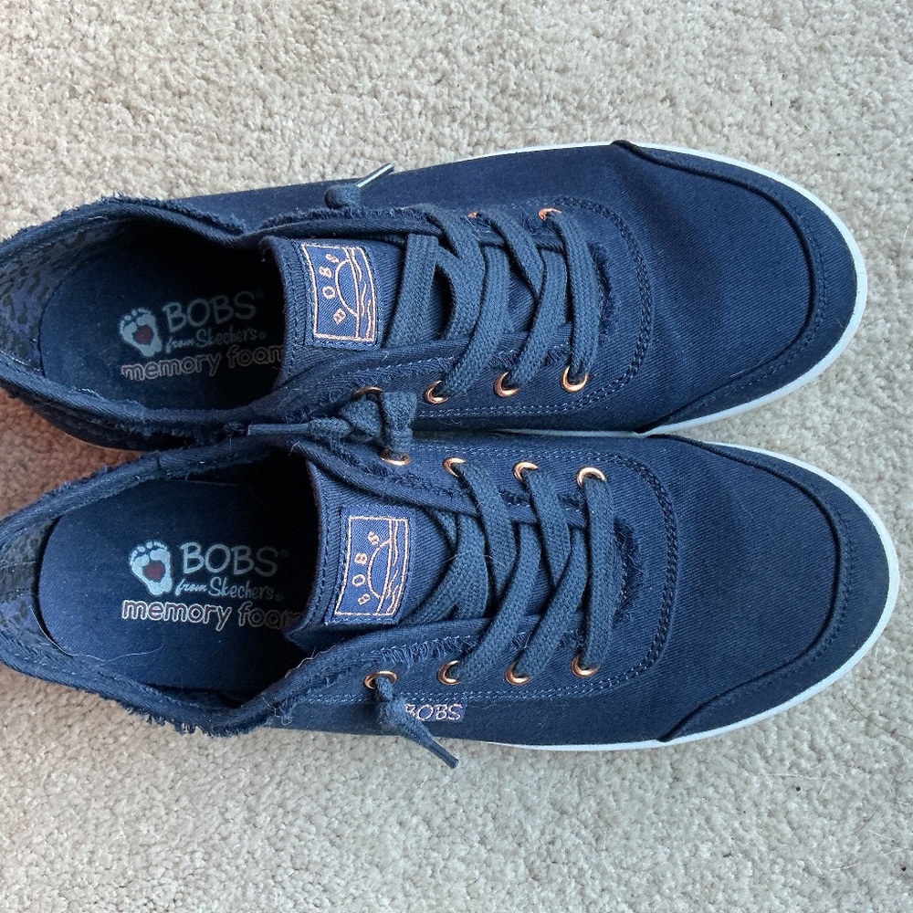 Casual shoes from Sketchers